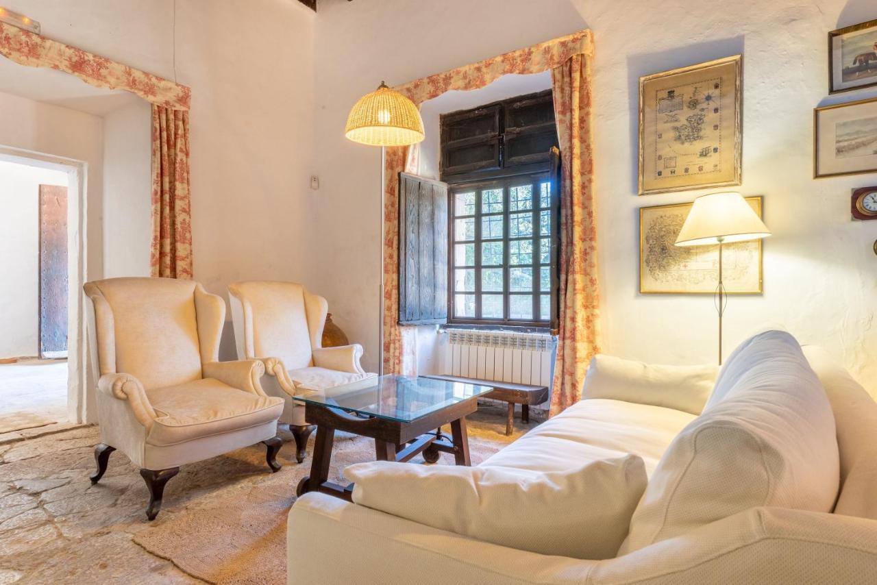 Son Vivot -doble con salon Maison d'hôtes